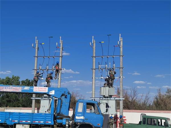阿拉善電業(yè)局烏力吉供電分局 戍守邊防，電力護航