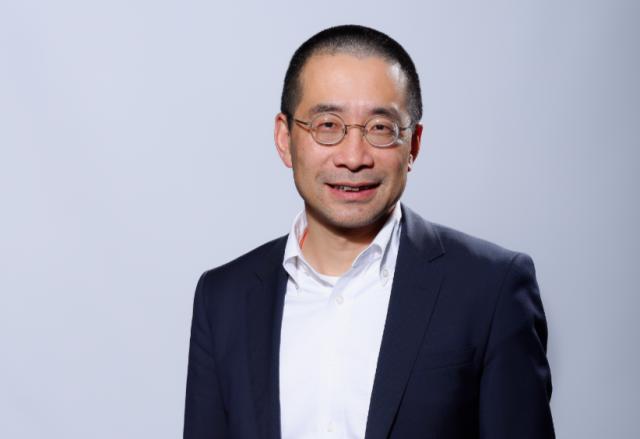 施耐德電氣全球執(zhí)行副總裁、中國區(qū)總裁尹正：提升能源效率助力實(shí)現(xiàn)碳中和