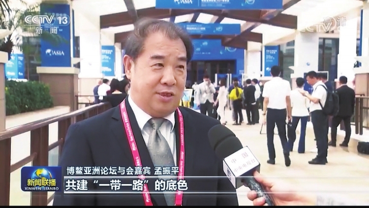 南方電網(wǎng)公司董事長(zhǎng)、黨組書(shū)記孟振平接受央視《新聞聯(lián)播》采訪