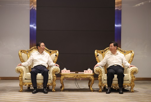 國家電網(wǎng)董事長(zhǎng)、黨組書記辛保安拜會(huì)河南省委書記樓陽生、省長(zhǎng)王凱