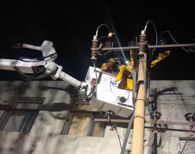 烏海電業(yè)局配電帶電作業(yè)處：11、7、23