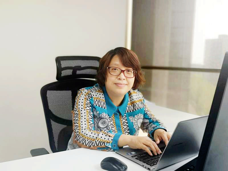 首都最美巾幗奮斗者尹洪苓：以奮斗的姿態(tài)，砥礪前行 展現(xiàn)新時(shí)代“她風(fēng)采”