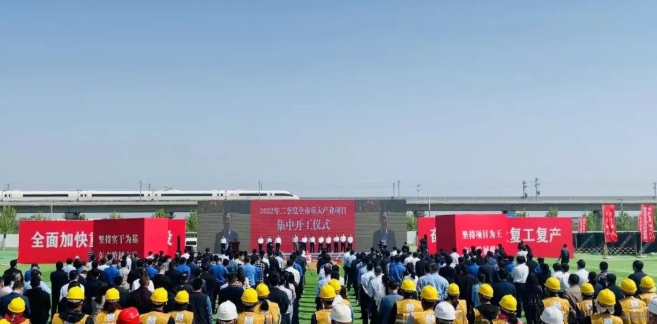 東方日升、晶科、阿特斯同時(shí)擴(kuò)產(chǎn)！