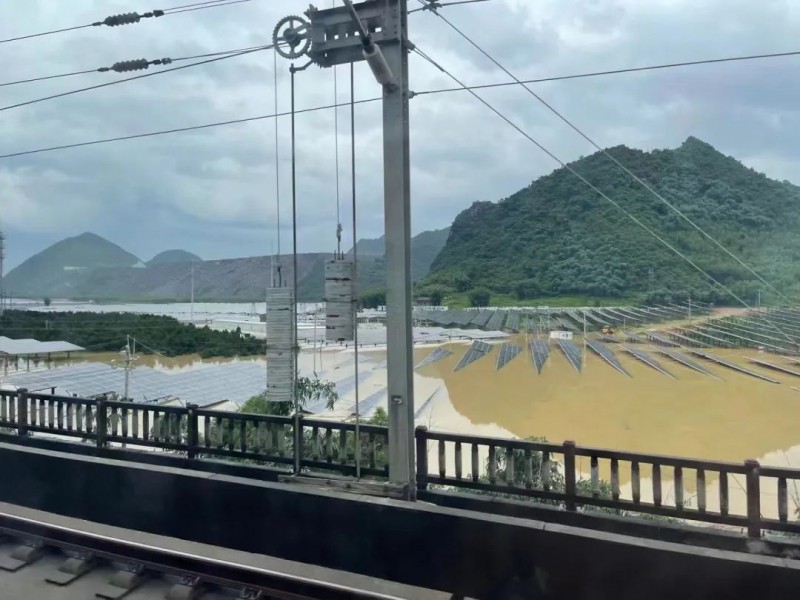 地面電站秒變漂浮電站，又一光伏電站被水淹！