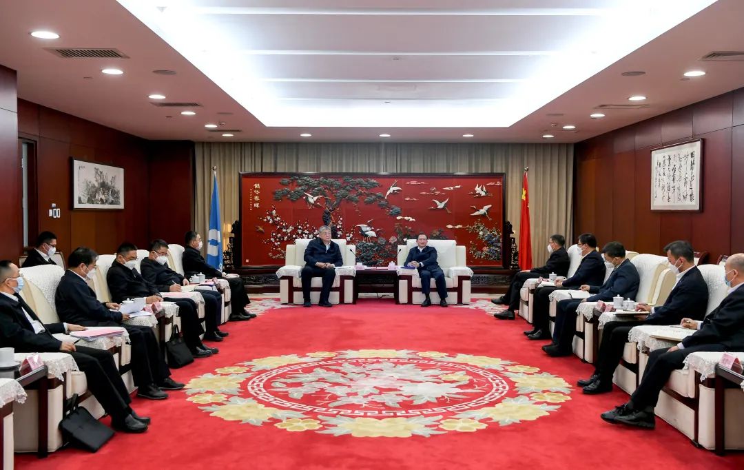 中國華電黨組書記、董事長江毅會(huì)見國家能源集團(tuán)黨組書記、董事長劉國躍