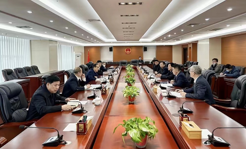 中國能建黨委副書記、總經(jīng)理孫洪水與丹東市市長郝建軍會談
