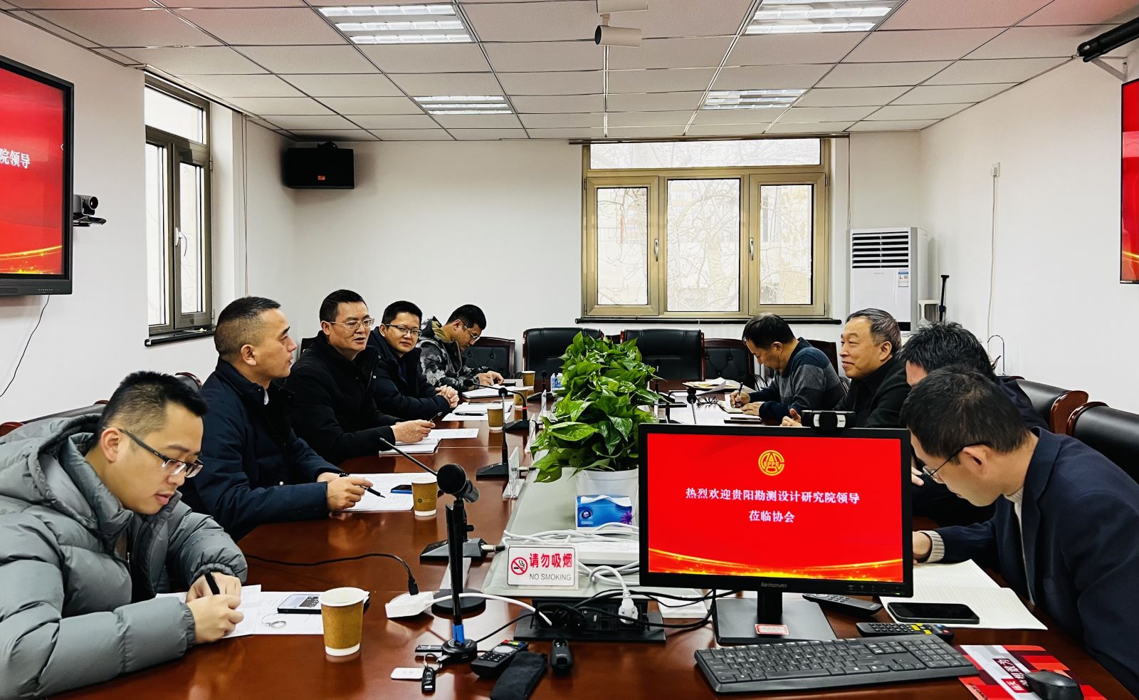 中國電力規(guī)劃設計協(xié)會李愛民與中國電建貴陽院、國網(wǎng)江蘇電力設計咨詢公司領(lǐng)導座談交流