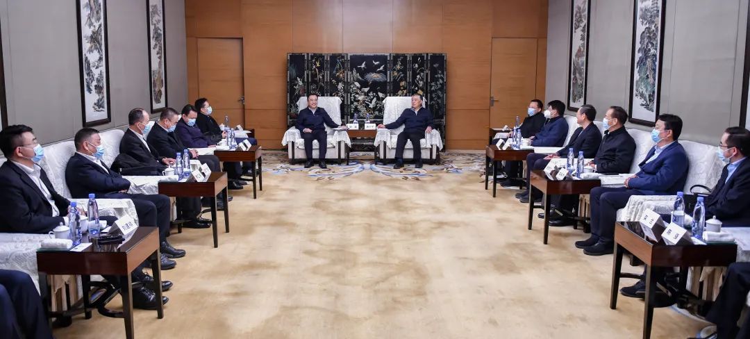 大唐集團(tuán)黨組書記、董事長鄒磊與陜投集團(tuán)董事長袁小寧、總經(jīng)理趙軍會談