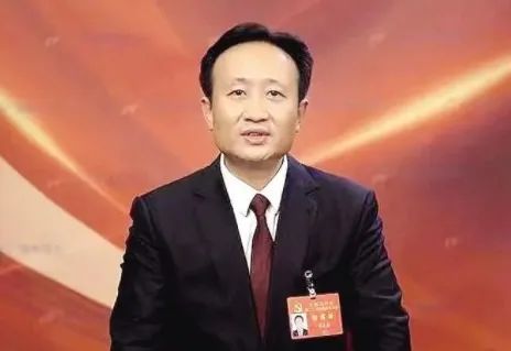 衣立東任國網(wǎng)四川省電力公司董事長、黨委書記