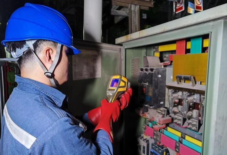 深圳供電局消除67條線路、237臺(tái)配變重滿載風(fēng)險(xiǎn)