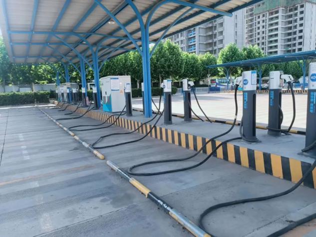 即日起，聊城汽車總站充電樁對外開放啦!