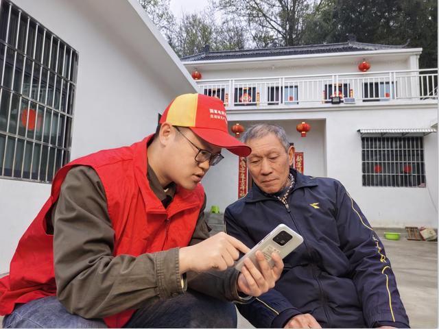 村網(wǎng)共建，讓村里老人生活更方便!