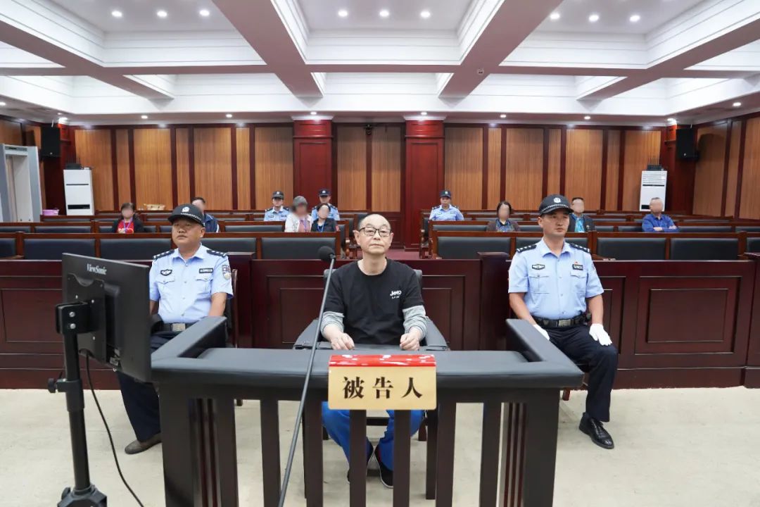 貴州電網(wǎng)有限責(zé)任公司原黨委委員、工會(huì)主席張帆受賄案一審宣判