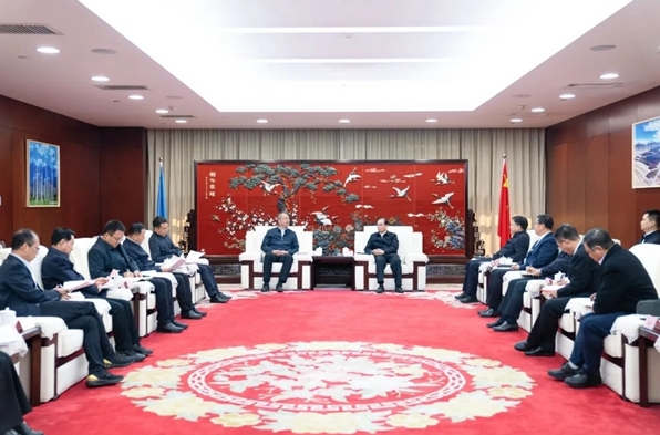 江毅會(huì)見陜西省人大常委會(huì)副主任、寶雞市委書記楊廣亭