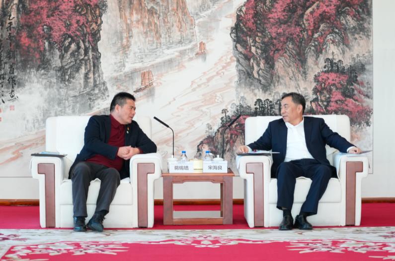 宋海良與“三新”聯(lián)盟成員遠東控股集團創(chuàng)始人、董事局主席蔣錫培會談