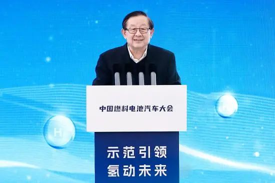 萬鋼：打通5大示范城市群, 現(xiàn)在的電動汽車場景也會在燃料電池汽車領域出現(xiàn)!