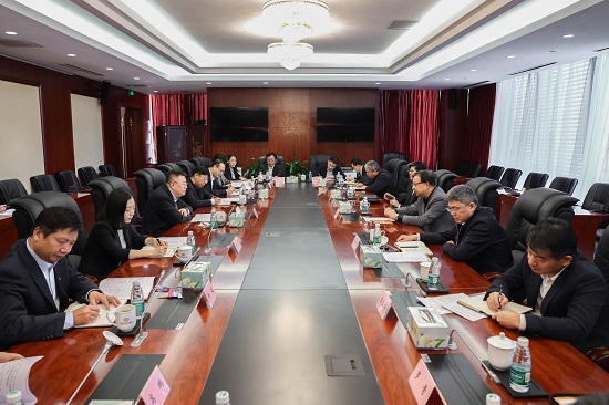 華能集團總經(jīng)理、黨組副書記鄧建玲拜訪中國進出口銀行黨委副書記、行長任生俊