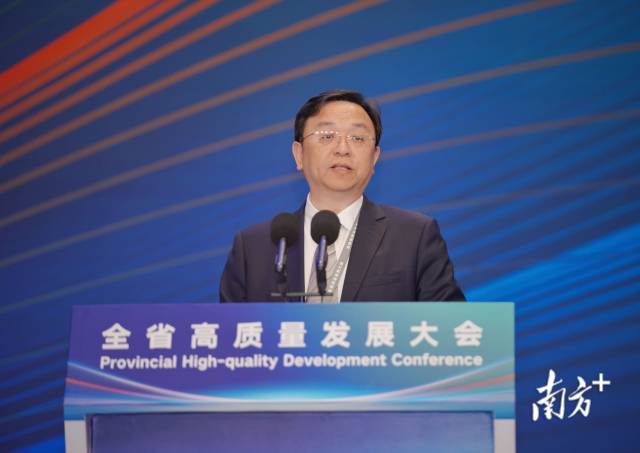王傳福：新能源汽車發(fā)展只會快跑，不給喘口氣機會