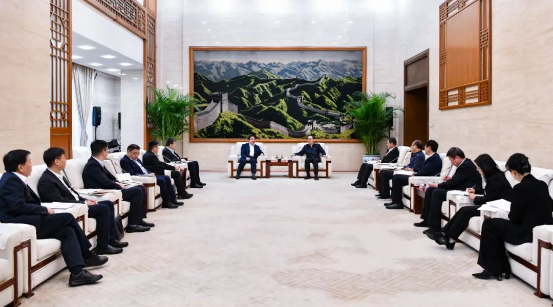 中國電氣裝備白忠泉董事長、周群總經(jīng)理拜訪中國大唐董事長鄒磊