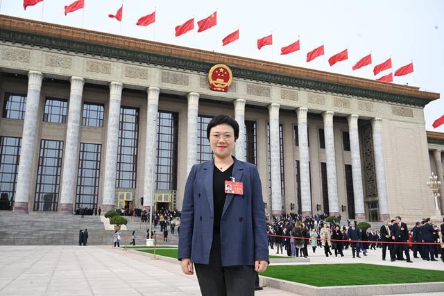全國人大代表、上汽集團(tuán)零束科技黨委副書記劉懿艷：建議加大中國智能電動汽車技術(shù)出海專利保護(hù)力度