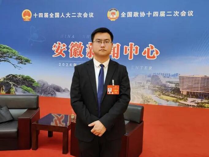 全國人大代表、國軒高科姚金?。簶?biāo)準(zhǔn)、技術(shù)、產(chǎn)業(yè)鏈多管齊下，推動電化學(xué)儲能產(chǎn)業(yè)高質(zhì)量發(fā)展