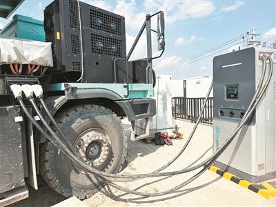 “1分鐘30度”，新能源重卡充電提速