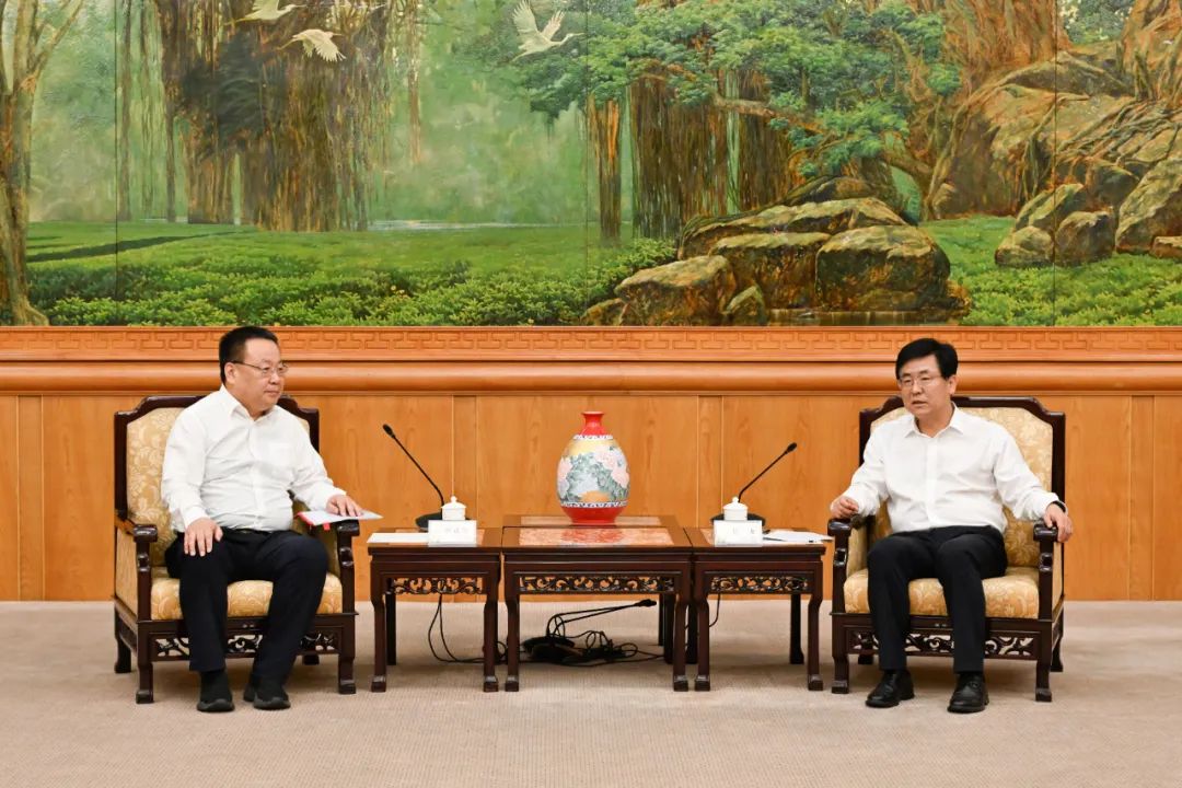 中核集團總經(jīng)理、黨組副書記申彥鋒拜會福建省委副書記、省長趙龍