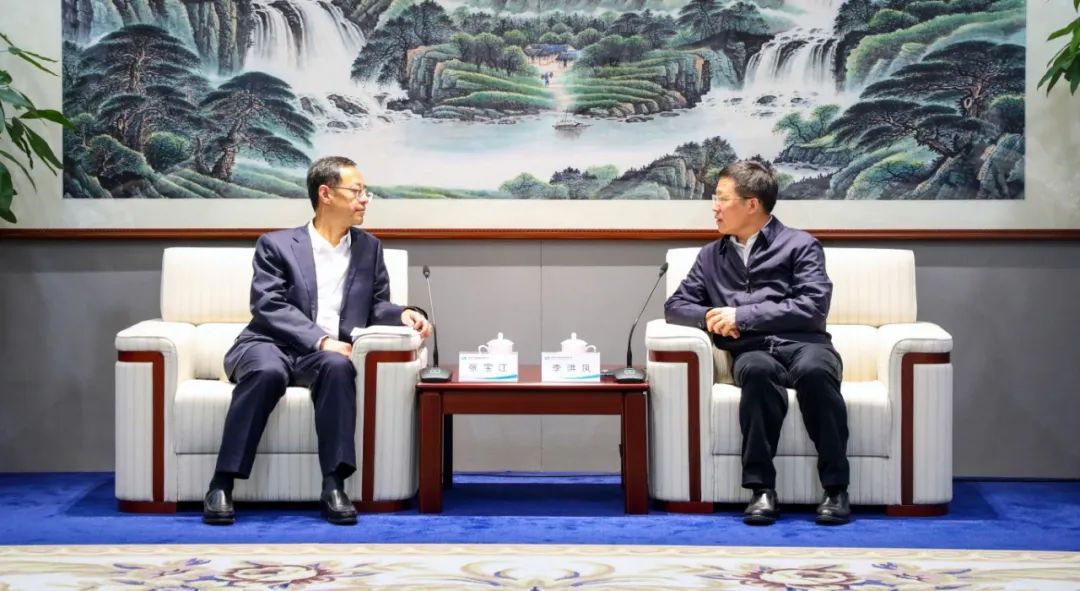 中國(guó)電氣裝備黨委書記、董事長(zhǎng)李洪鳳會(huì)見(jiàn)交通銀行黨委副書記、行長(zhǎng)張寶江