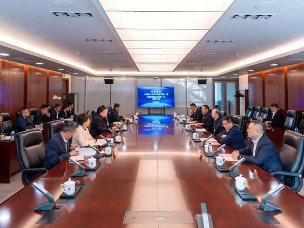 華電集團(tuán)副總經(jīng)理吳敬凱會見中國電建黨委常委、副總經(jīng)理徐鵬程