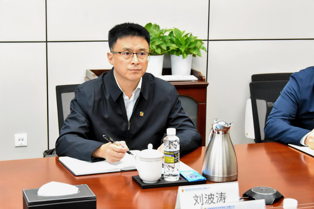 國家電投海南公司黨委副書記、總經(jīng)理劉波濤會(huì)見中國電能成套設(shè)備有限公司黨委副書記、總經(jīng)理懷文明
