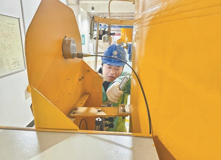 自閉鎖裝置“零延遲”啟動，秒級阻斷高壓油滲漏